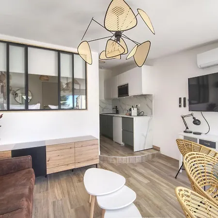 Emeraude ~ Jardin ~ Parking ~ Climatisation Apartment